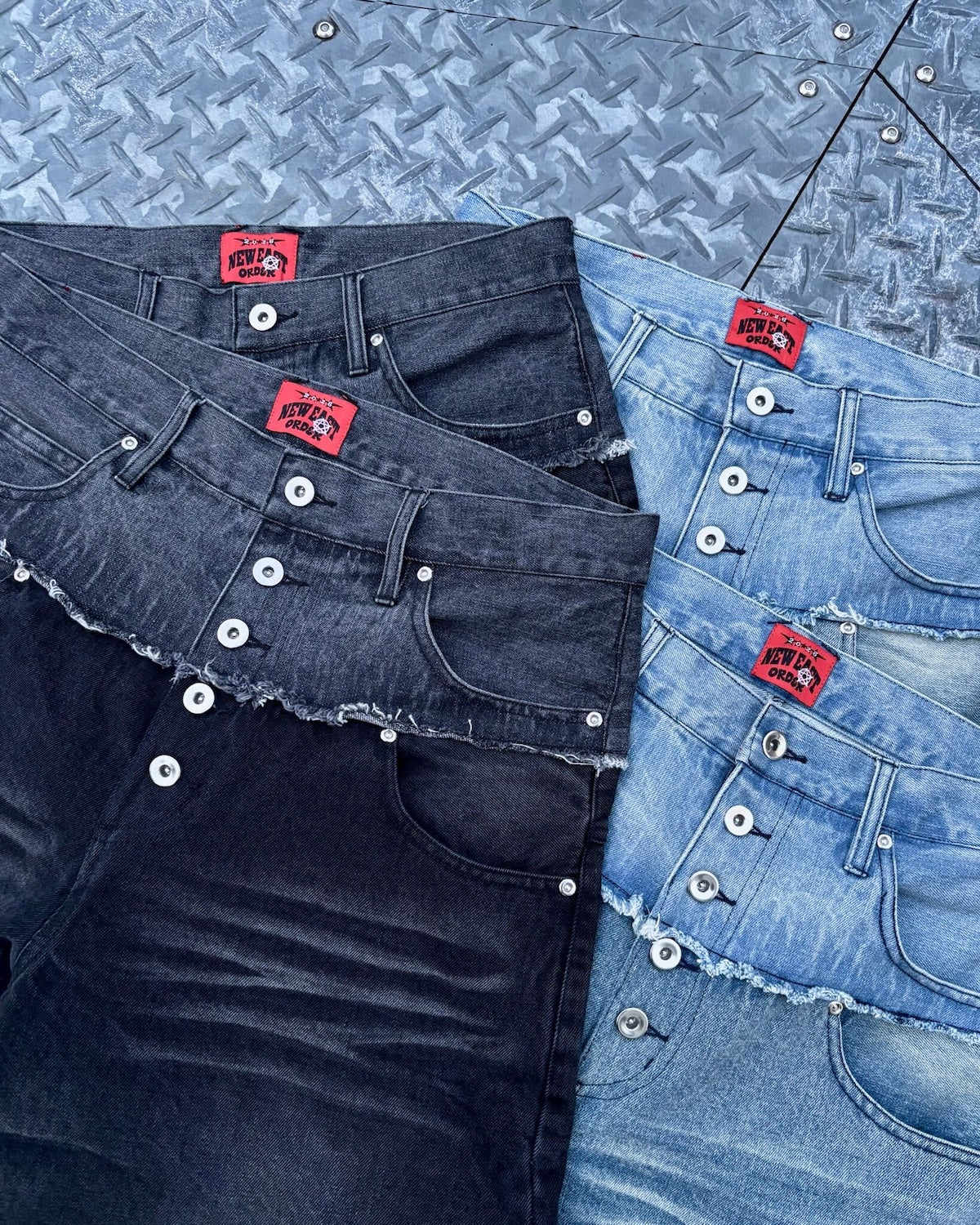 CUT-UP LOOSE FIT DENIM